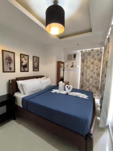 Explore Manila, Trendy 1BR unit in Prime Location