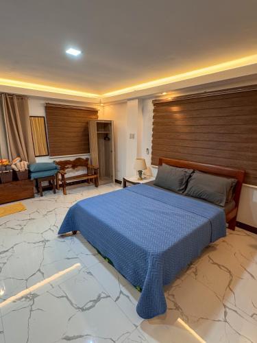 Alfonso HideAway