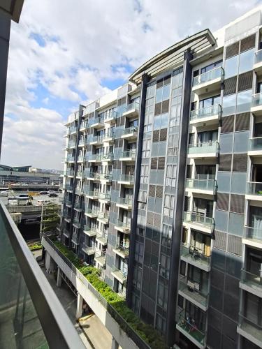 LDN Secret Crib 9F - Newport City