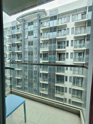 LDN Secret Crib 9F - Newport City