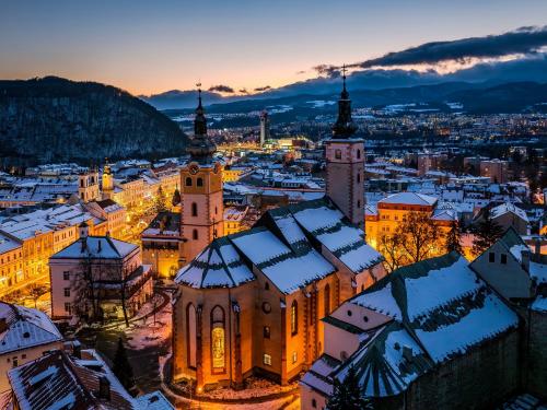 Komfortný apartmán s bazénom a súkromným parkoviskom - 24h self check-in