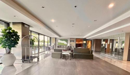 642 - Quiet & secured condo in Cavite with HI speed WIFI