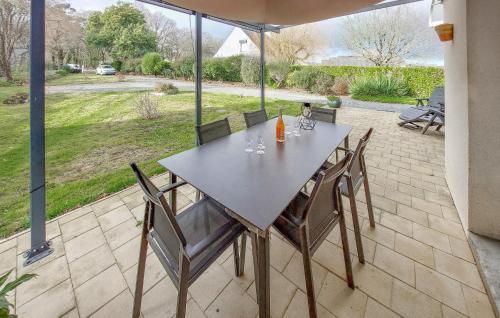 3 Bedroom Pet Friendly Home In Arzal