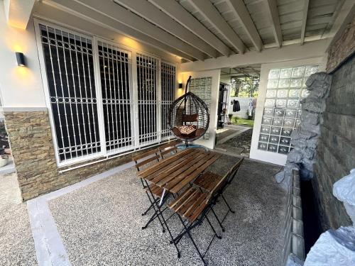 4BR Tagaytay House Staycation near Sky Ranch