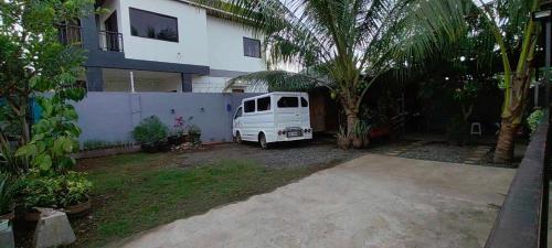 Elyn's Guesthouse - Three Transient Units in Davao City - Total 5 rooms, 3 t & b for exclusive use