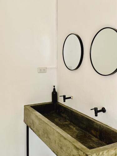 Pig Dive Hostel Moalboal