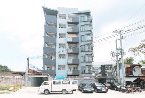 RedDoorz Plus at Banawe Quezon City