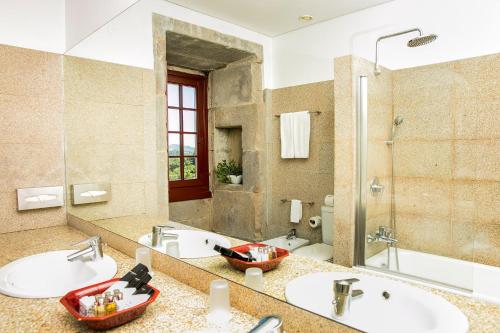 Pousada Mosteiro Guimarães, Monument Hotel & SLH