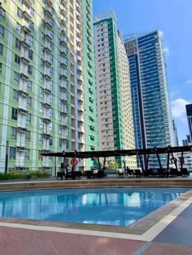 2 bedroom Avida Tower Riala VillaHermia Staycation