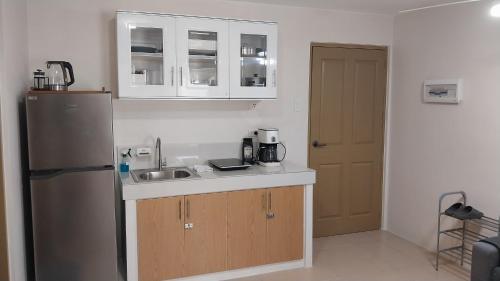 8 Spatial 2BR Condo with Coffee Station