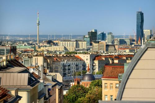 Jimmy's Apartments Dandelion