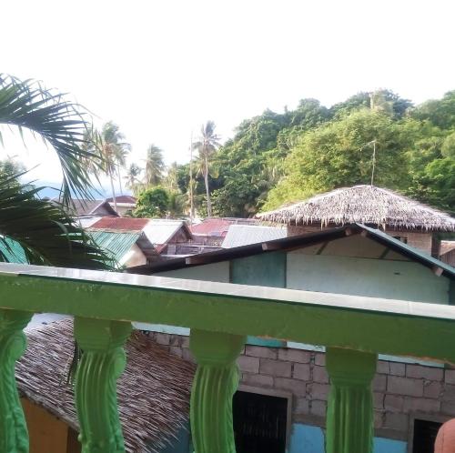 Mary's Homestay Apo island
