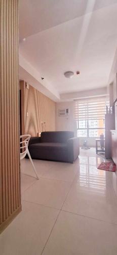 U607 Sunshine100 Netflix 65InchesTV Wifi Karaoke Swimming Pool