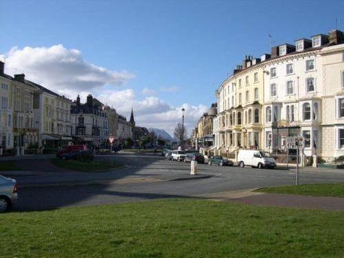 The Montclare & Cumberland