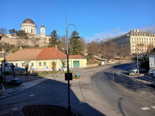 Szent István koronája