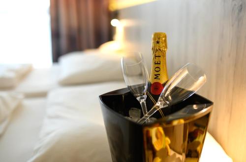 Akadémia Hotel