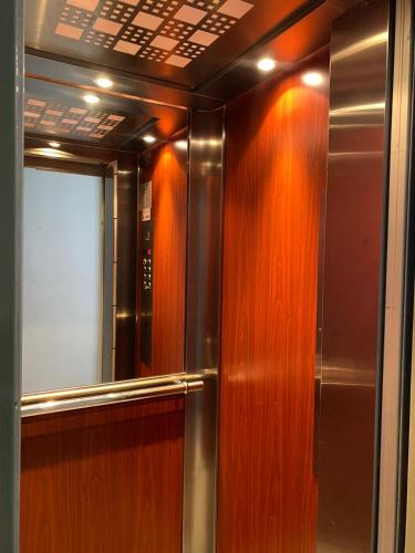 City Plaza Apartments & Rooms