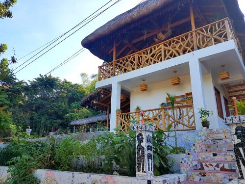 Lokal Home Hostel