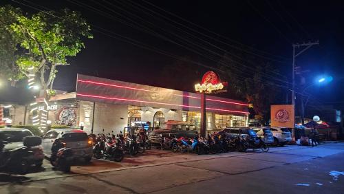 Khael's City Oasis at Marina Spatial