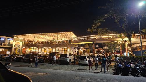 Khael's City Oasis at Marina Spatial