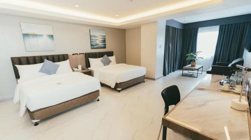 NS Royal Hotel