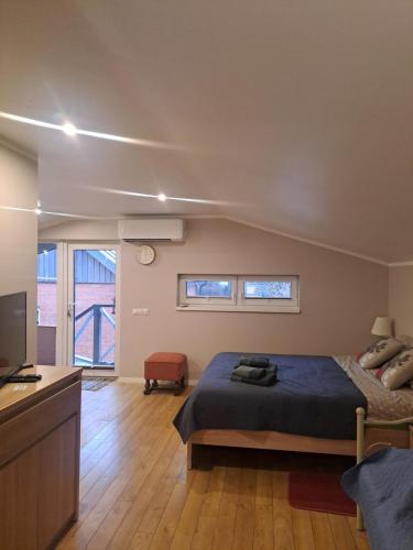 Rožu ielas namiņš