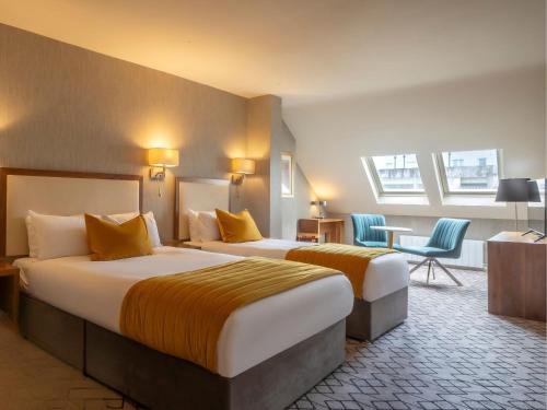 Eyre Square Hotel