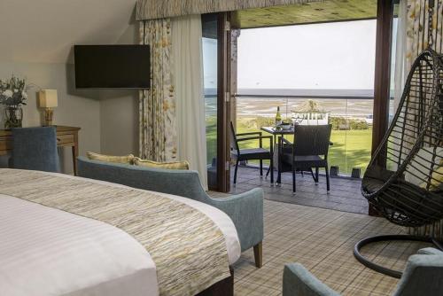 Le Strange Arms Hotel