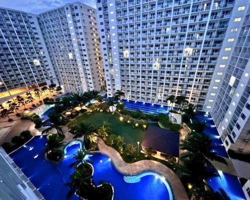 Las Vegas of the Philippines in Pasay Manila Luxury Near NAIA Airport x Solaire x Okada x City of Dreams and Casinos Enjoy FREE Pool Access n HighSpeed WIFI and Netflix Comfort with ResortType Living Secure Your Limited Offer This Month