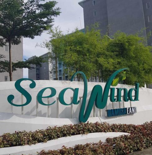 Cozy 2 bedroom Condo in Davao near Airport with balcony