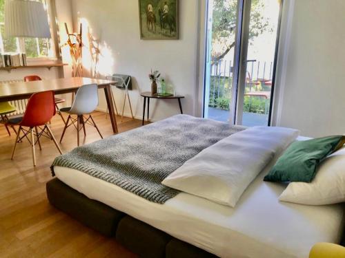 Au Jardin Bed and Breakfast