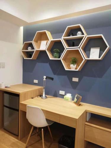 Modern Studio Condo - Shore near MOA- 403B