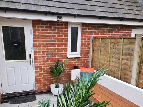 The Cosy Pod Studio - Short Stay in Salford