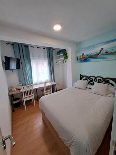 BARCELONA AIRPORT Mi COLIBRÍ