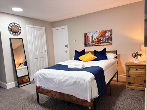 Luxury and Stylish Ensuits