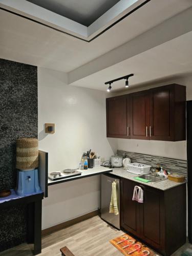 Weyh's Studio #2 by the ocean 100Mbps