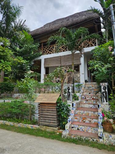 Lokal Home Hostel