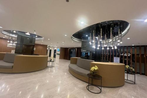 Shore2 Haven - Chic Condotel Near Mall of Asia