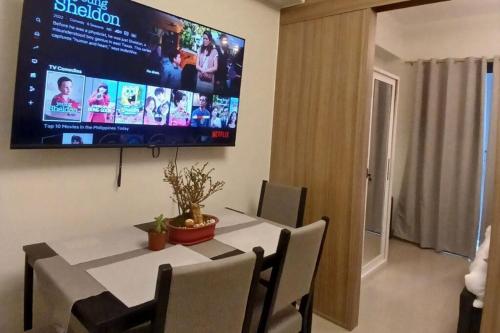 Shore2 Haven - Chic Condotel Near Mall of Asia