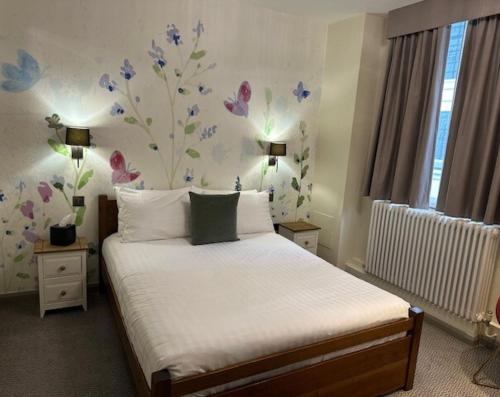 Fitzrovia Belle Public House & Hotel