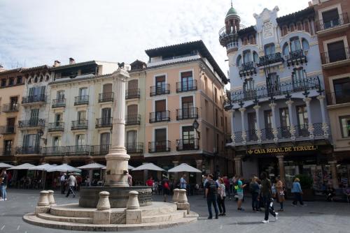 Apartamentos Plaza Del Torico