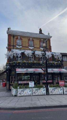 The Duchess Belle Hotel