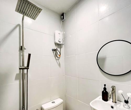 Premium Studio with Fast WiFi Netflix PS4 Bria Homes GenSan