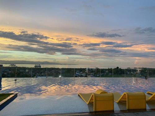 Mactan Newtown 8 boulevard Deluxe