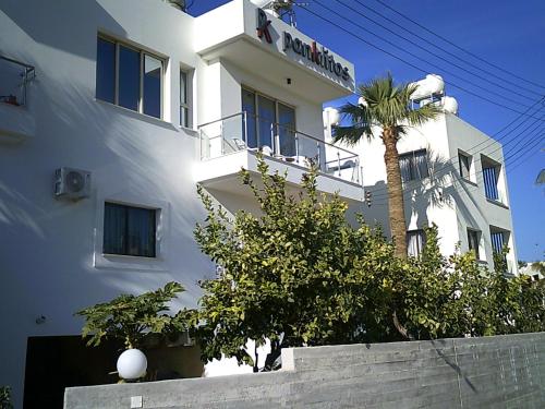 Panklitos Apartments