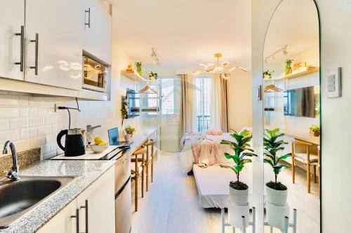 Urban Chic Studio at Ayala Cebu Business Park - Fast Wi-Fi Netflix