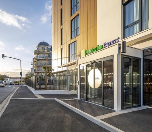 Holiday Inn Express Paris - Poissy