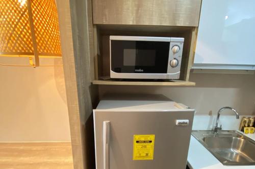 Cosmopolitan Comfort Makati 1 BR Wonder 300MB 2428 Internet