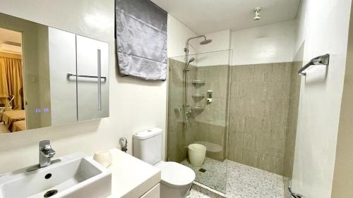 Pico de Loro Spacious and Modern Studio with balcony