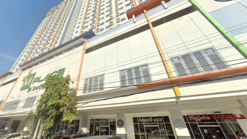 Studio Unit at Mplace